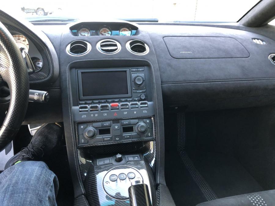 Торпедо Lamborghini Gallardo Superleggera 2008 года  (фото 95 из 126)